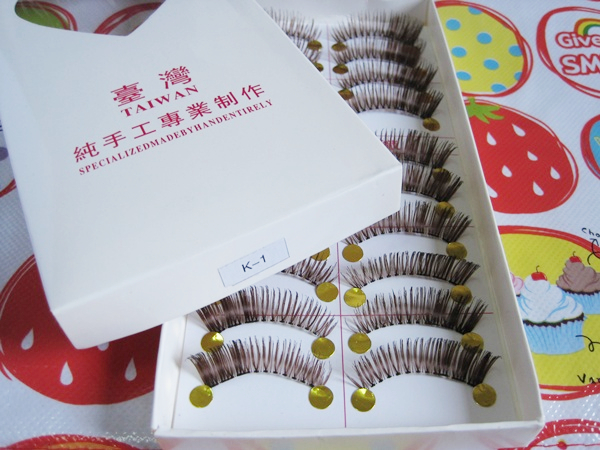 K-1 ขนตาเอ็นใส สีน้ำตาล(ขายปลีก) แพ็คละ 10 คู่
