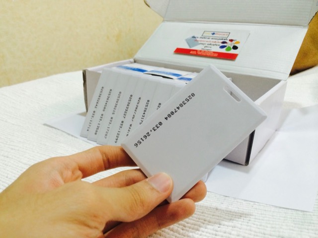 บัตรคีย์การ์ด (เเบบหนา) (Proximity 125Khz.) ระยะไกล 125 KHz. **ไม่รันเลขบัตร**