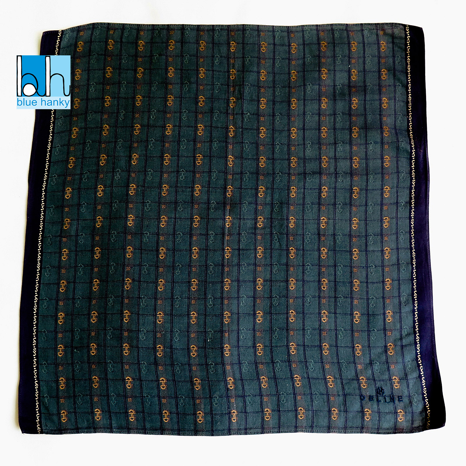 #130 18" CELINE ผ้าเช็ดหน้ามือ2 สภาพดี ผ้าเช็ดหน้าผืนใหญ่