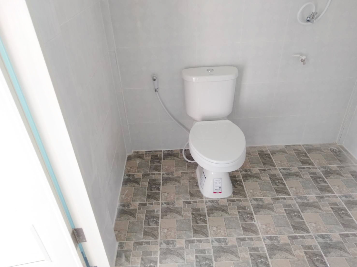 บ้านน็อกดาวน์โครงสร้างเหล็ก ขนาด 4*6 เมตร พร้อมระเบียง ขนาด 2*3 เมตร