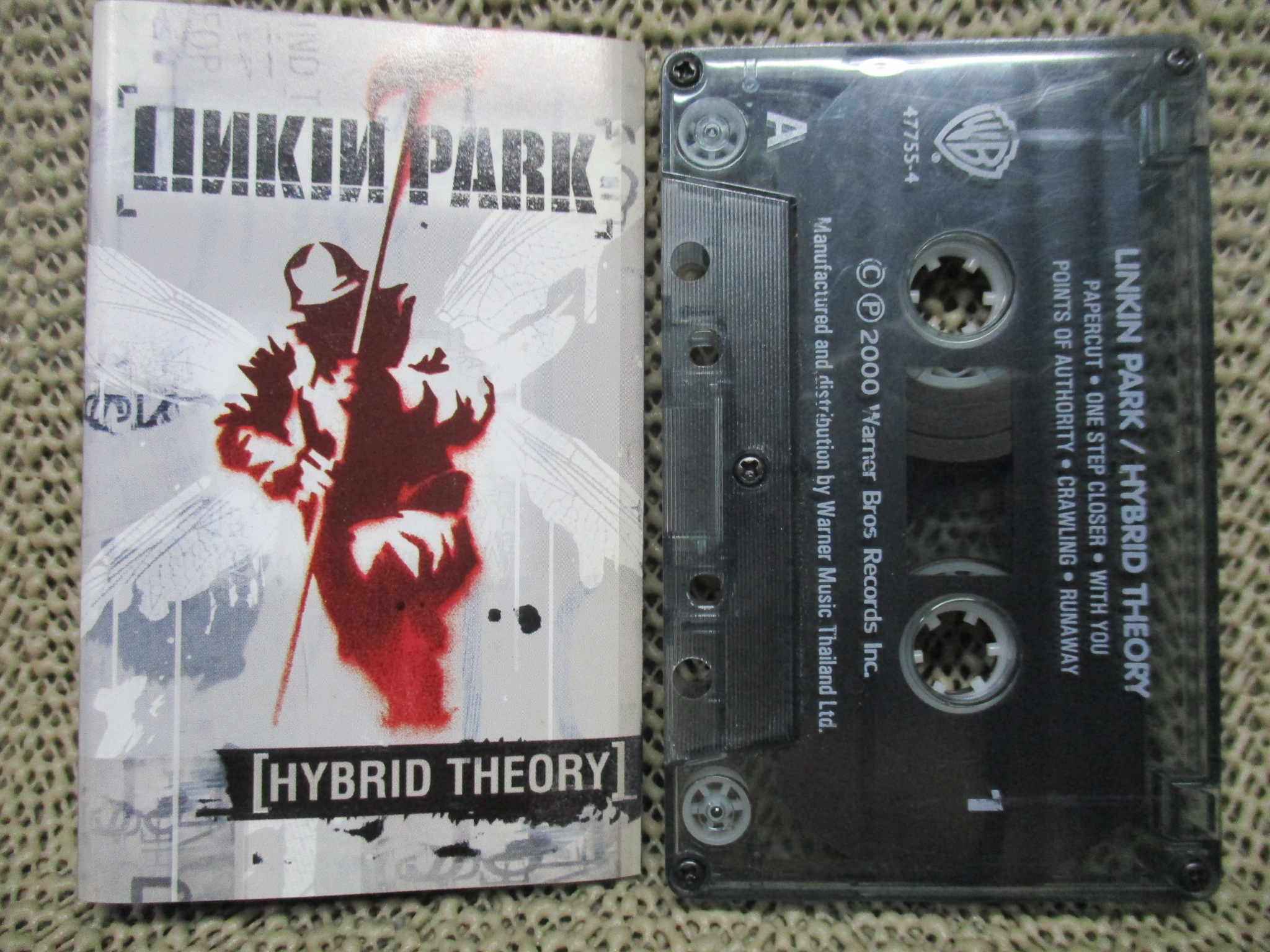 เทปเพลงสากล Linkin Park อัลบั้ม HYBRID THEORY สภาพดี ปกสวย ตัวหนังสือชัด