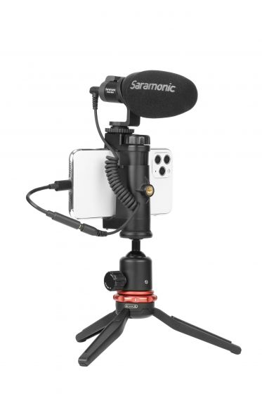 saramonic SR-C2002 3.5mm TRRS (Female) to Lightning (Male) Microphone and Headphone Jack Adapter