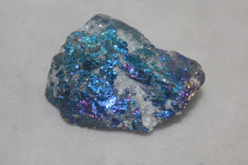 บอร์ไนต์ (BORNITE) หรือแร่จ้าวน้ำเงิน