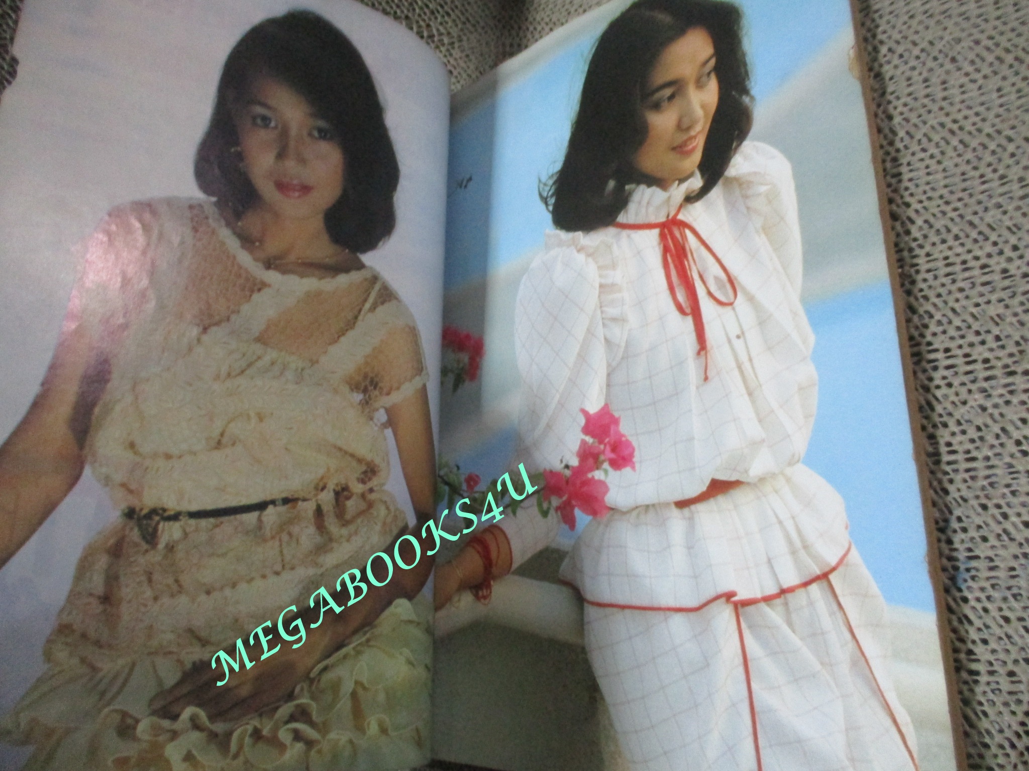 นิตยสารขวัญเรือน ฉบับที่255 ปี2525 ปก กัลยาณี มณีกุล ตำหนิ ขอบปกมีรอยขาดแหว่ง กรอบ