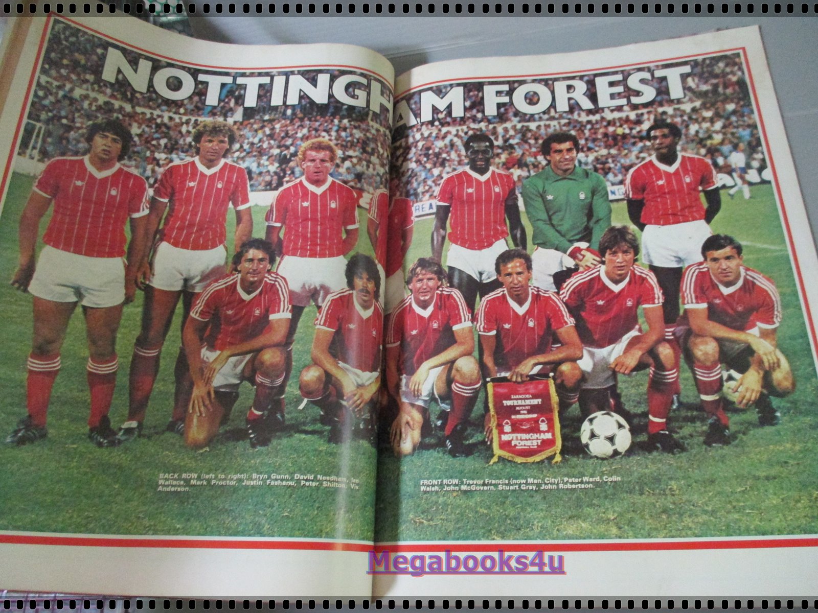 สตาร์ซอคเกอร์รายสัปดาห์ ฉบับที่0217 ปี2525 ตำหนิปกด้านล่างขาดหน่อย