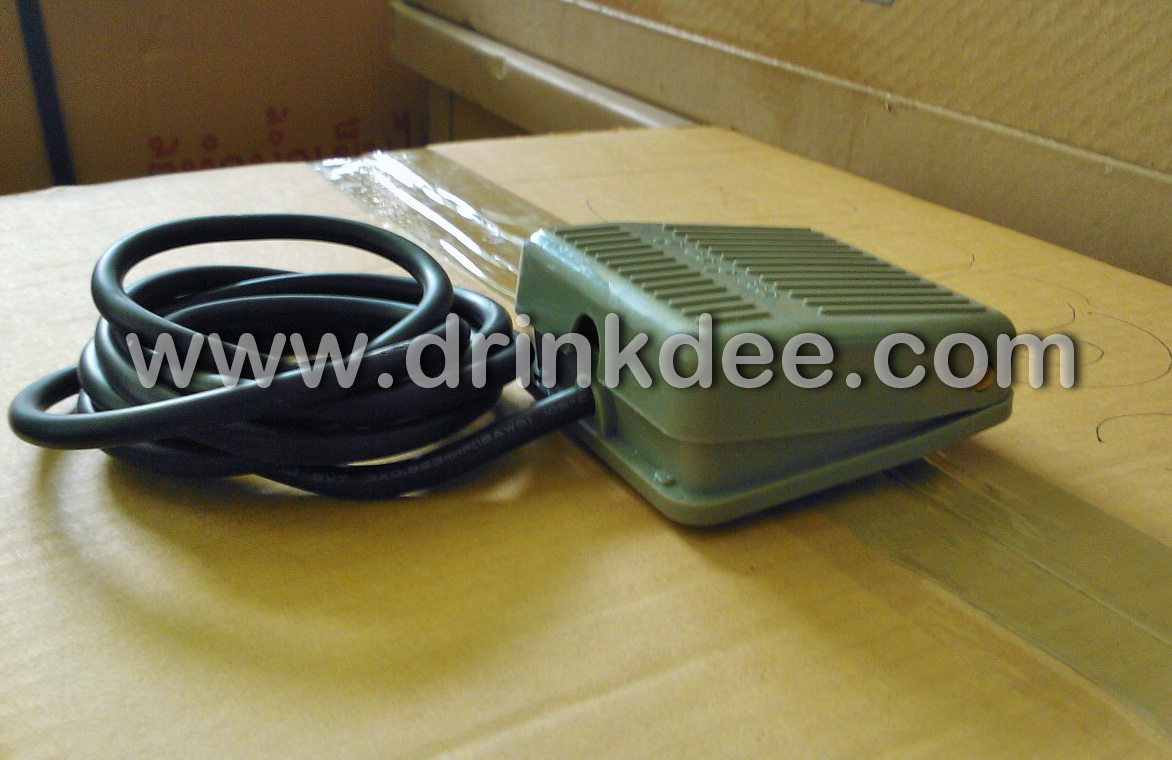 สวิสต์เท้าเหยียบ