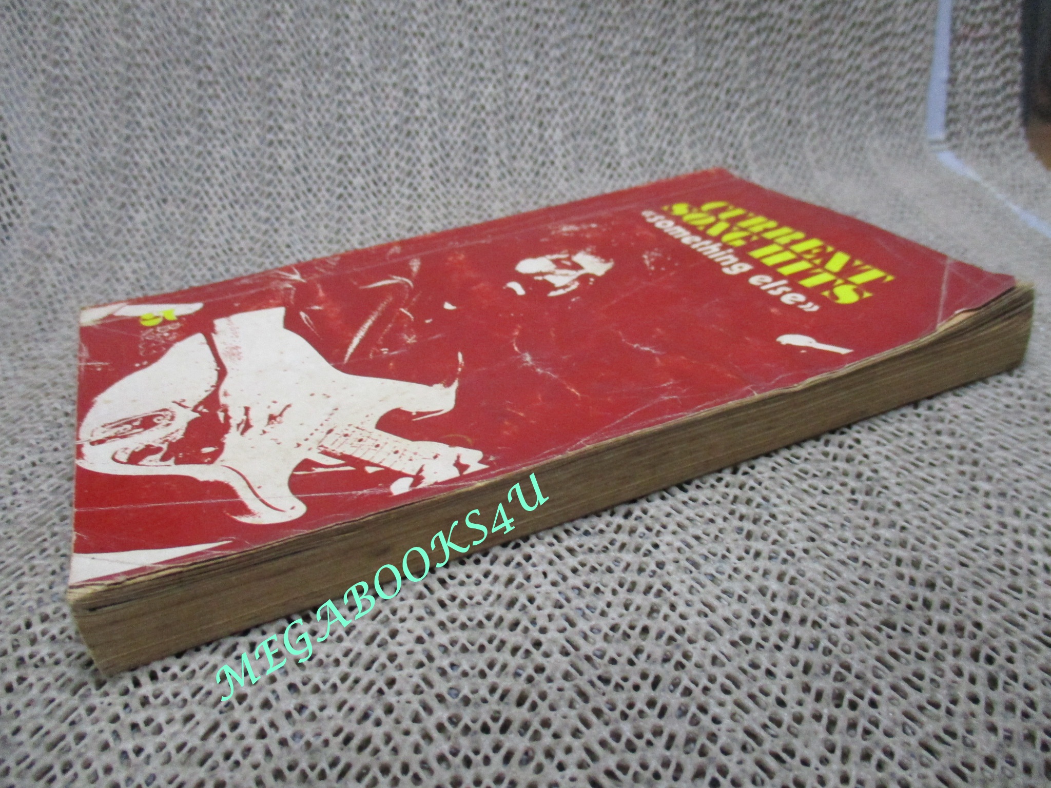 หนังสือเพลงเก่า CURRENT SONG HITS "SOMETHING ELSE" ปี2516 ตำหนิ สภาพเก่าหน่อย ปกหลังขาด