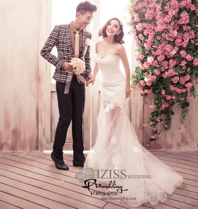 **พรีออเดอร์** PW082 ชุดถ่ายพรีเว็ดดิ้ง (pre wedding dress) ชุดแต่งงานชายหญิง "ธีมสีขาว"