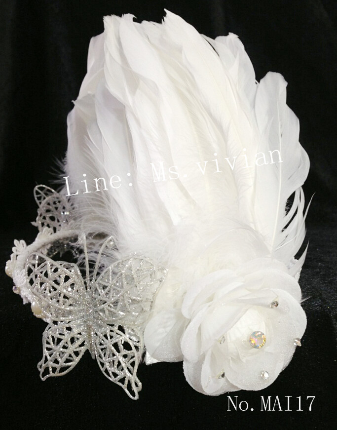 MAI17 มงกุฎขนนกขาว ผี้เสื้อเงิน (งาน handmade)**สินค้ามีจำกัด**