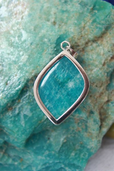 จี้อมาซอนไนต์ ( Amazonite )