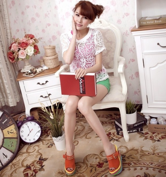 รองเท้าส้นเตารีดแบบสวมสีสันสดใส ไซต์ 34-40 สีส้ม/น้ำเงิน