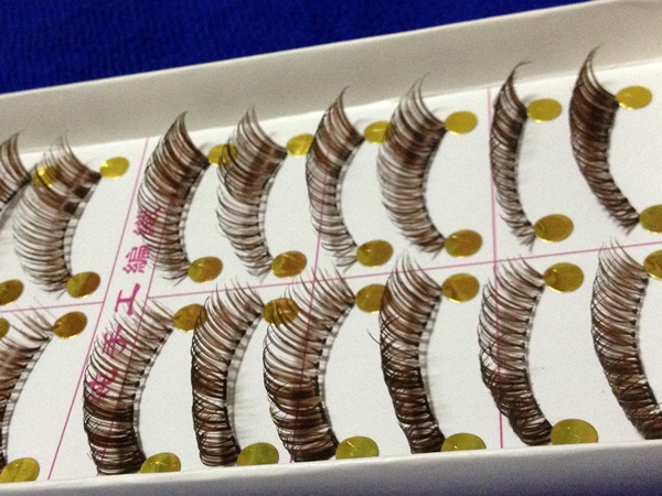 K-1 ขนตาเอ็นใส สีน้ำตาล(ขายปลีก) แพ็คละ 10 คู่