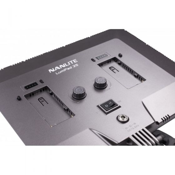 NANLITE LUMIPAD 25 2KIT WITH POWER ADAPTER & BATTERY