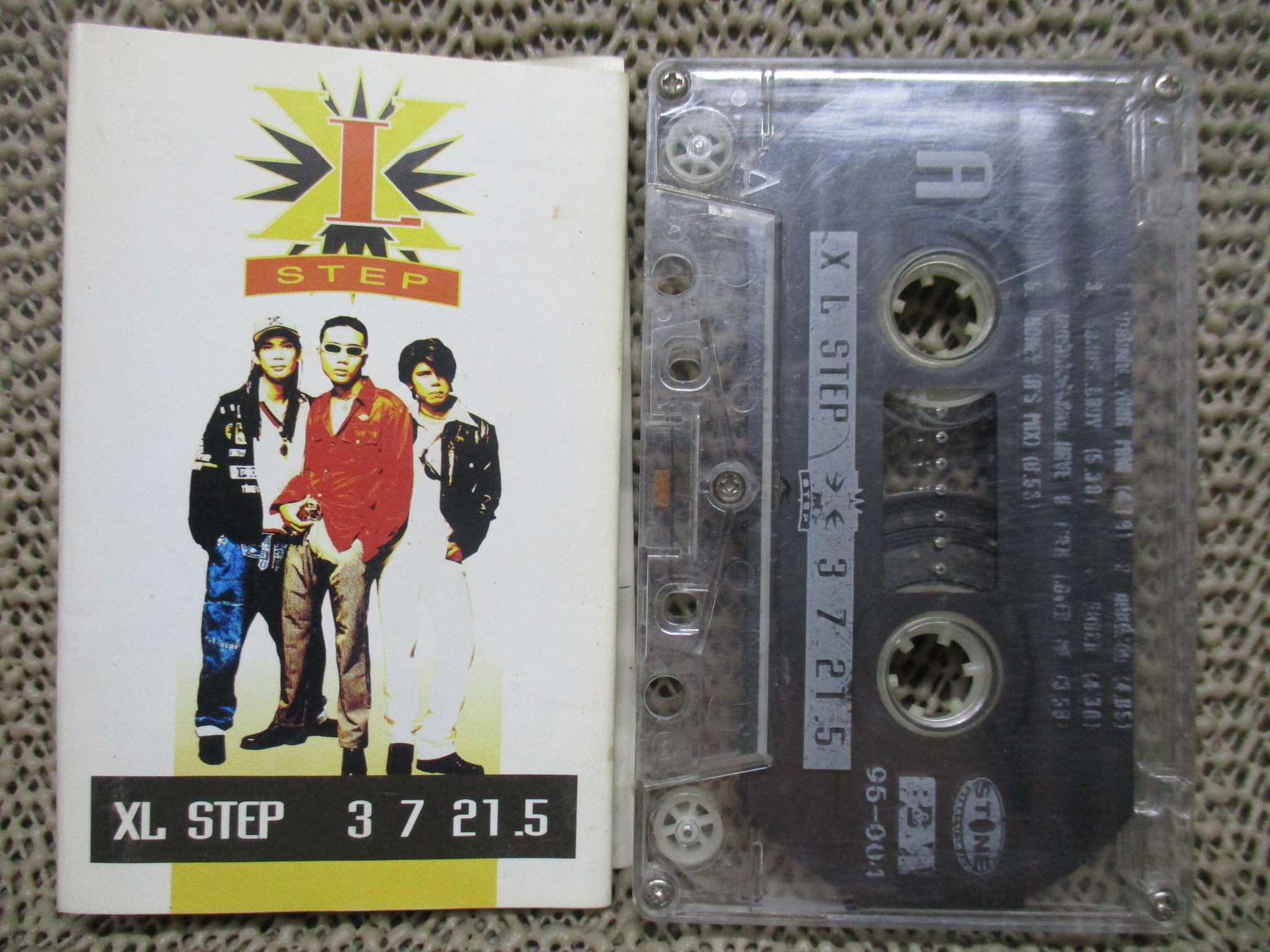 เทปเพลงไทยสากล XL STEP อัลบั้ม 3 7 21.5 สภาพดี ปกสวย ตัวหนังสือชัด