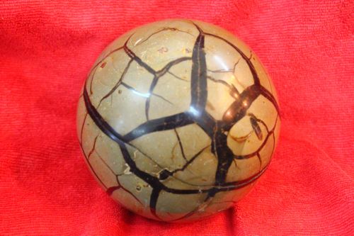 หินไข่มังกร (Septarian)