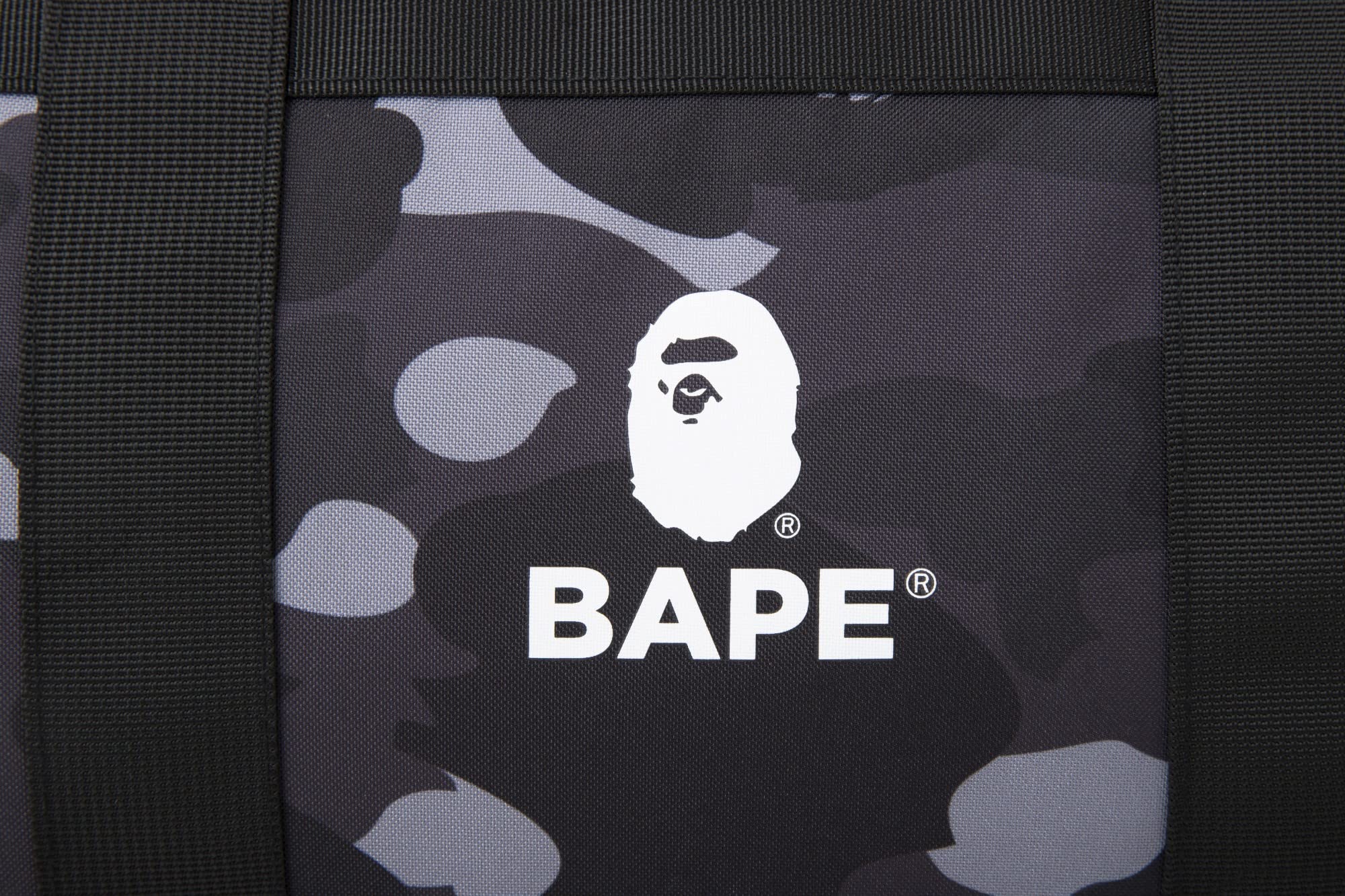🟢พร้อมส่ง A BATHING APE(R) 2022 SPRING COLLECTION กระเป๋าเดินทาง พร้อมกับสายสะพายไหล่