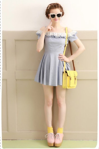 **หมดค่ะ**เดรสไหล่เสมออกตกแต่งด้วยระบายเทรนด์ใหม่สุดๆ