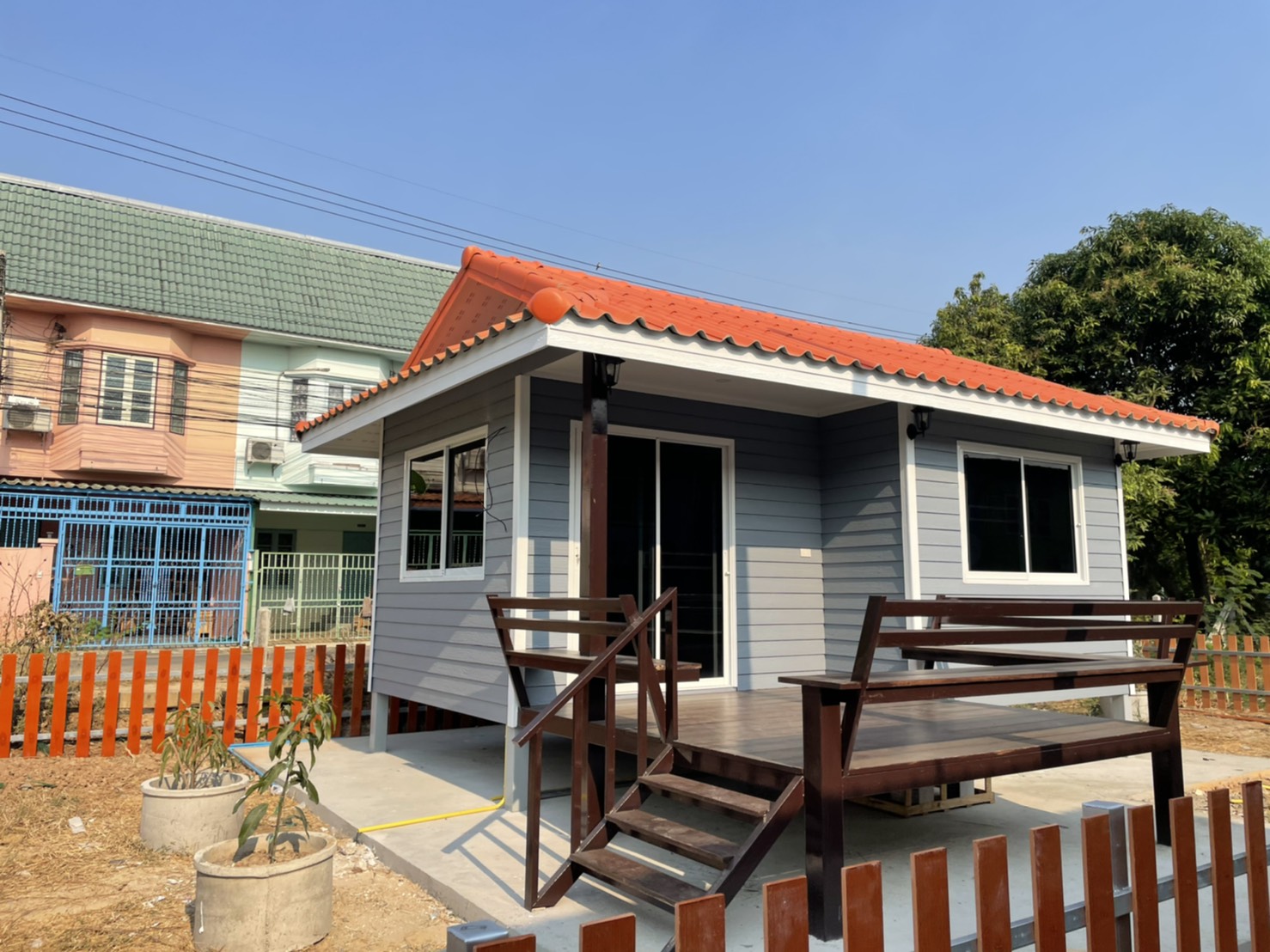 บ้านน็อคดาวน์ ขนาด 4*6 เมตร พร้อมระเบียง 2*3 เมตร 1 ห้องนอน 1ห้องน้ำ 1ห้องโถง