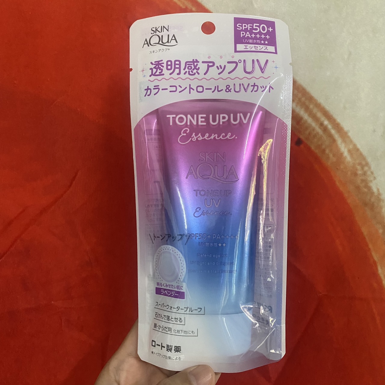 พร้อมส่ง Rohto Skin Aqua Tone Up UV Essence SPF50+PA++++ 80g กันแดดปรับสภาพผิวกระจ่างใส