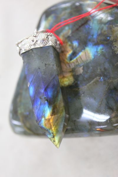 เพนดูลั่มลาบาโดไลต์( Labradorite Pendulum )