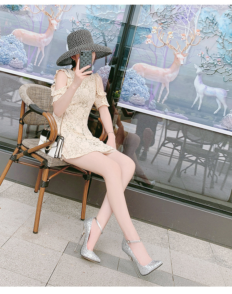 รองเท้าคัทชูกริ๊ตเตอร์ 6.4 นิ้ว ไซต์ 35-46 สีดำ/แดง/เงิน/ทอง