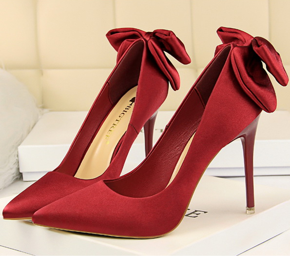 รองเท้าคัทชูส้นสูงผ้าซาตินติดโบว์หลัง ไซต์ 34-40 สีแดง/ดำ/กรม/เทา/ชมพู/เขียว/แดงเลือดหมู