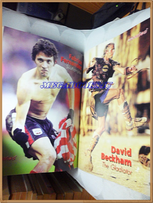 OC3205;นิตยสารฟุตบอลสตาร์ซอคเก้อร์,STAR'S SOCCER ปี2547 ฉบับที่10ภาพสีไม่ครบ