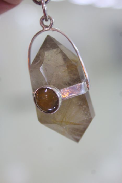 เพนดูลั่มไหมทอง ( Rutilated Quartz Pendulum )