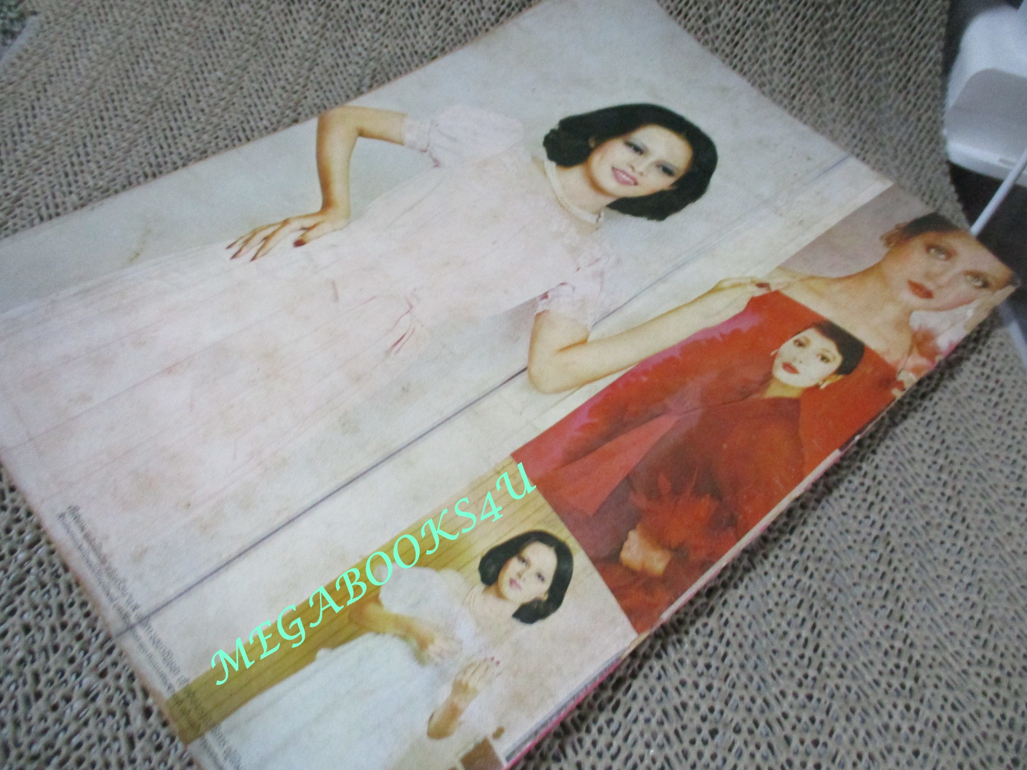 นิตยสารขวัญเรือน ฉบับที่114 ปี2519 ปก ศิวพร บุณยเกียรติ ตำหนิ ขอบปกขาดแหว่ง กระดาษหุ้มสันปกไม่มี