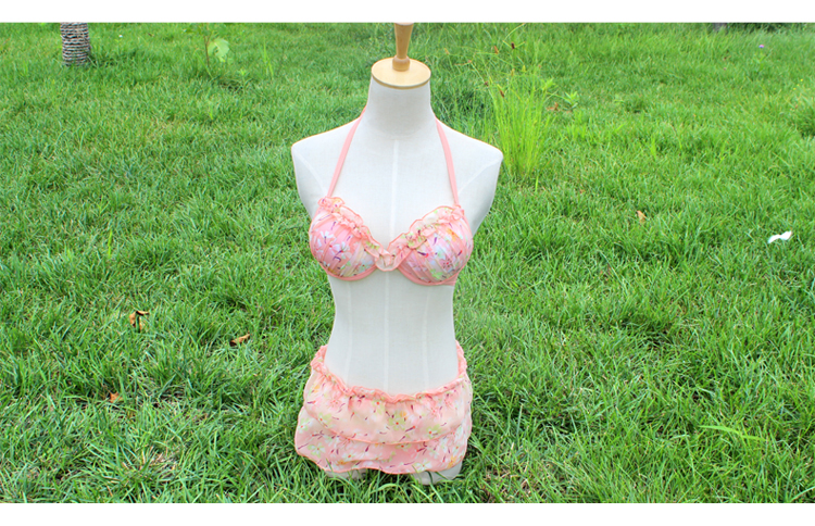 **พร้อมส่ง**ชุดว่ายน้ำ 3 ชิ้น three-pieces สีส้มสดใสลายดอกไม้ใสได้ 3 สไตล์ แบ่งเป็นบรา+บิกินี่+ชุดคลุมแบบผูกโบว์ด้านหลัง ใส่แบบชุดทูพีชบิกินี่ หรือใส่แบบบรา+ผ้าคลุมบิกินี่ หรือคลุมทั้งชุด ทำให้ดูหวาน ไม่โป๊คร้า สวยน่ารักเหมือนแบบค่ะ