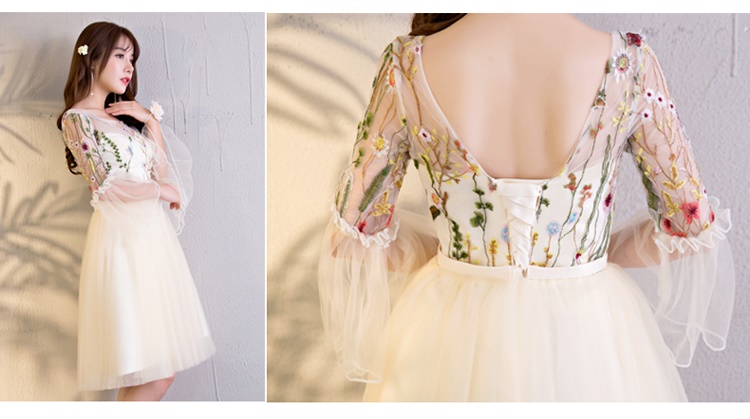 **หมดค่ะ**เดรสออกงานสุดหรู ดีไซน์คอกลม แขนยาว ตัวชุดและต้นแขนเสื้อจะเป็นผ้าโปร่งสีครีม ปักลายดอกไม้ทั้งด้านหน้าและหลัง ปลายแขนเสื้อเป็นผ้าโปร่งระบายๆ งานเกรดพรีเมี่ยมค่ะ สวยมากๆๆค่ะ