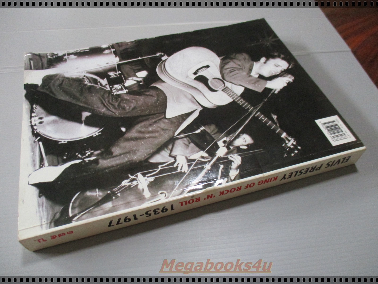 เอลวิส เพรสลีย์ ELVIS PRESLEY KING OF ROCK N ROLL 1935-1977