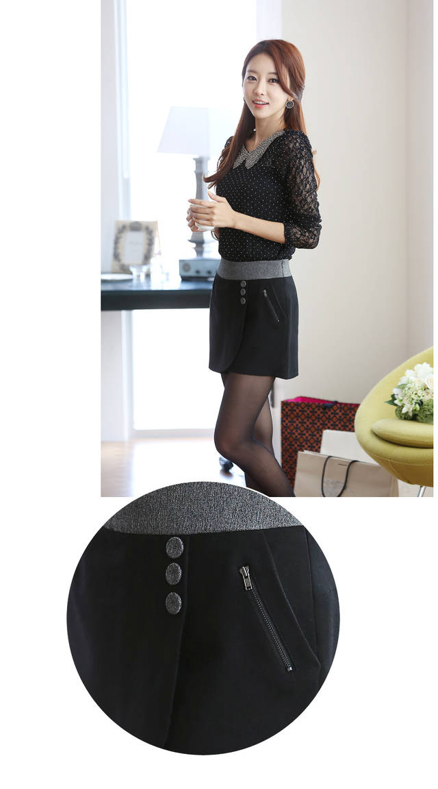 ***หมดค่ะ*** เสื้อผ้าลูกไม้สีดำ ตกแต่งปกเสื้อด้วยลูกปัดสีเงิน แขนยาวมีซับในสวยเหมือนแบบค่ะ