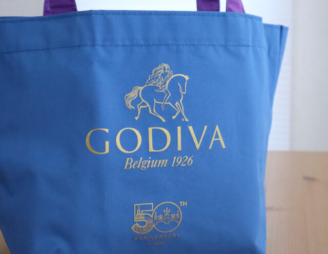 🟠พร้อมส่ง GODIVA 50th anniversary in Japan กระเป๋าถือ สุดหรูพร้อมช่องกระเป๋าเก็บความเย็น