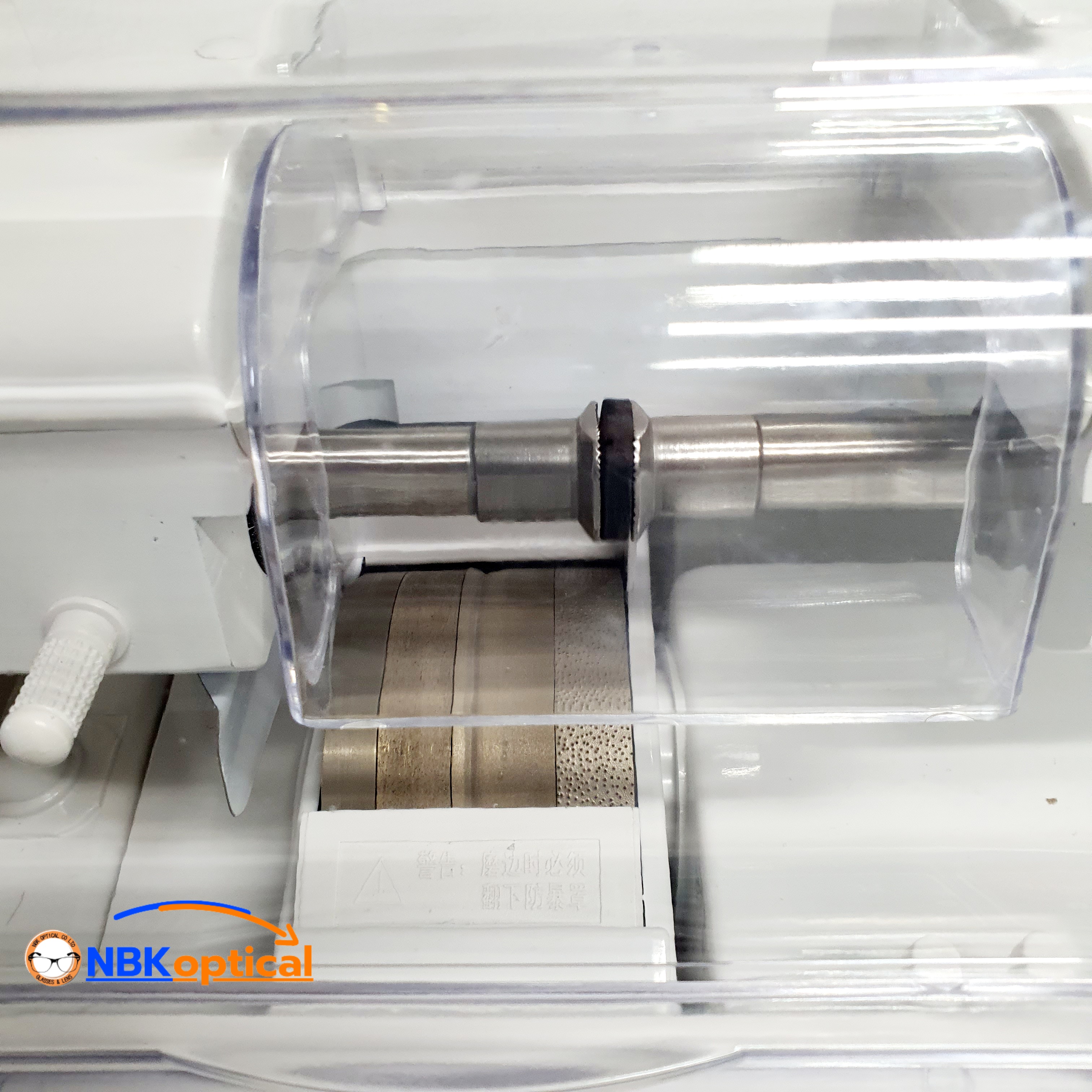 เครื่องฝนเลนส์ออโต้ SJM-2008