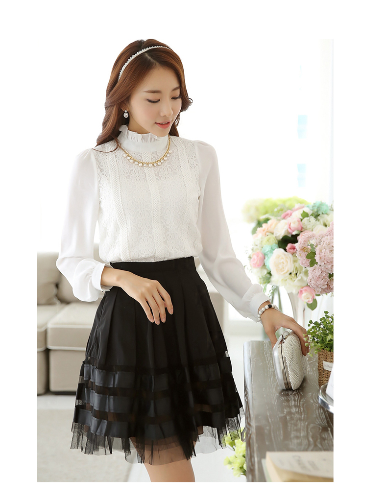 **พร้อมส่ง**เสื้อลูกไม้ผสมชีฟองแขนยาวสีขาวคอตั้งผสมระบาย ดีเทลตกแต่งลูกไม้ผ้าโปร่งนูนลายวงกลมดอกไม้ สวยคุณภาพดีเหมือนแบบค่ะ