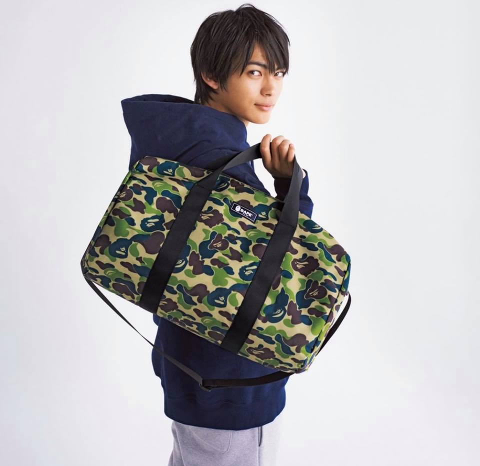 พร้อมส่ง A BATHING APE® 2020 SPRING COLLECTION กระเป๋าเดินทางใบใหญ่ พร้อมสายปรับและถอดได้