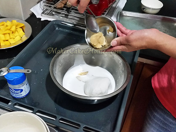 สูตรและวิธีทำขนมมะม่วง และขนมกล้วย9