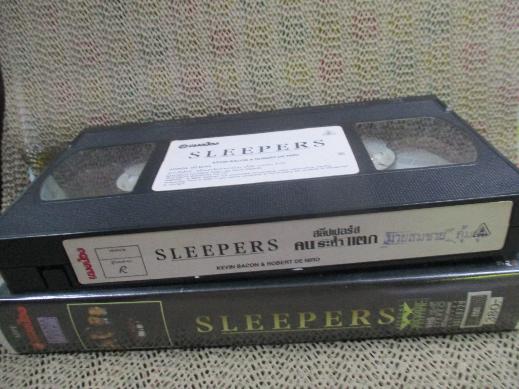วีดีโอเทป Video Tape Sleepers (1996) คนระห่ำแตก พากย์ไทย ค่ายแมงป่อง