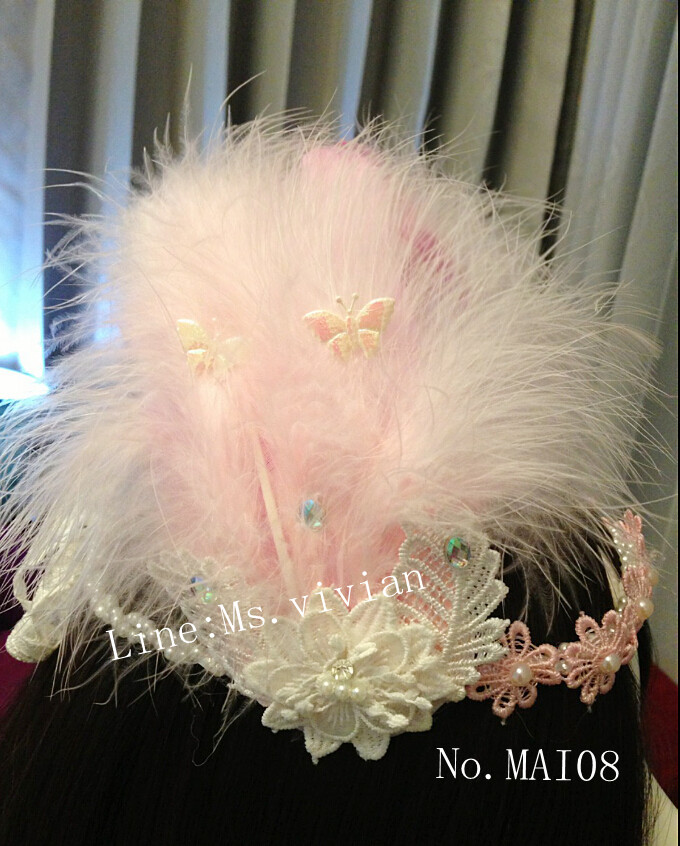 MAI08 มงกุฎขนฟู (งาน handmade)**สินค้ามีจำกัดในเเต่ละล๊อต**