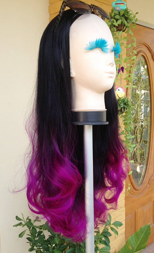 Half 15 วิกครึ่งหัวลอน รุ่นทำสีพิเศษ สีตามเเบบเท่านั้น สวยมากๆ คอนเฟิมจ้า ( ทรงผมเเละเส้นผมเหมือนจริงเกือบ 100% )