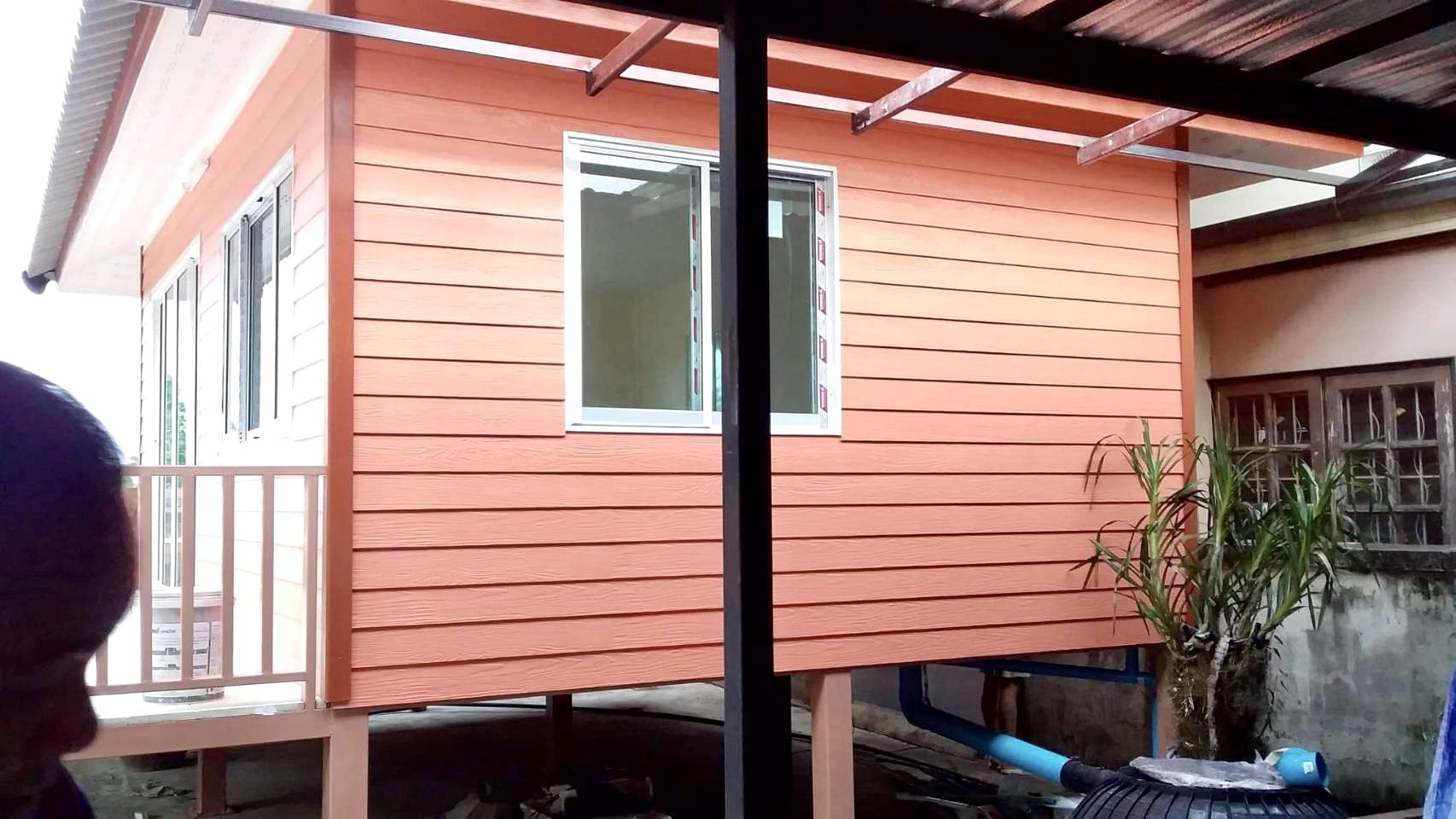 บ้านน็อคดาวน์ ทรงปั่นหยา ขนาด 4*6 เมตร พร้อมระเบียง 2*3 เมตร ชุดประตูสไลด์