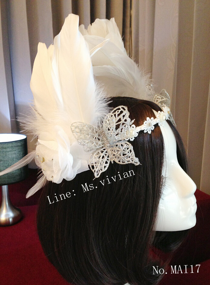 MAI17 มงกุฎขนนกขาว ผี้เสื้อเงิน (งาน handmade)**สินค้ามีจำกัด**