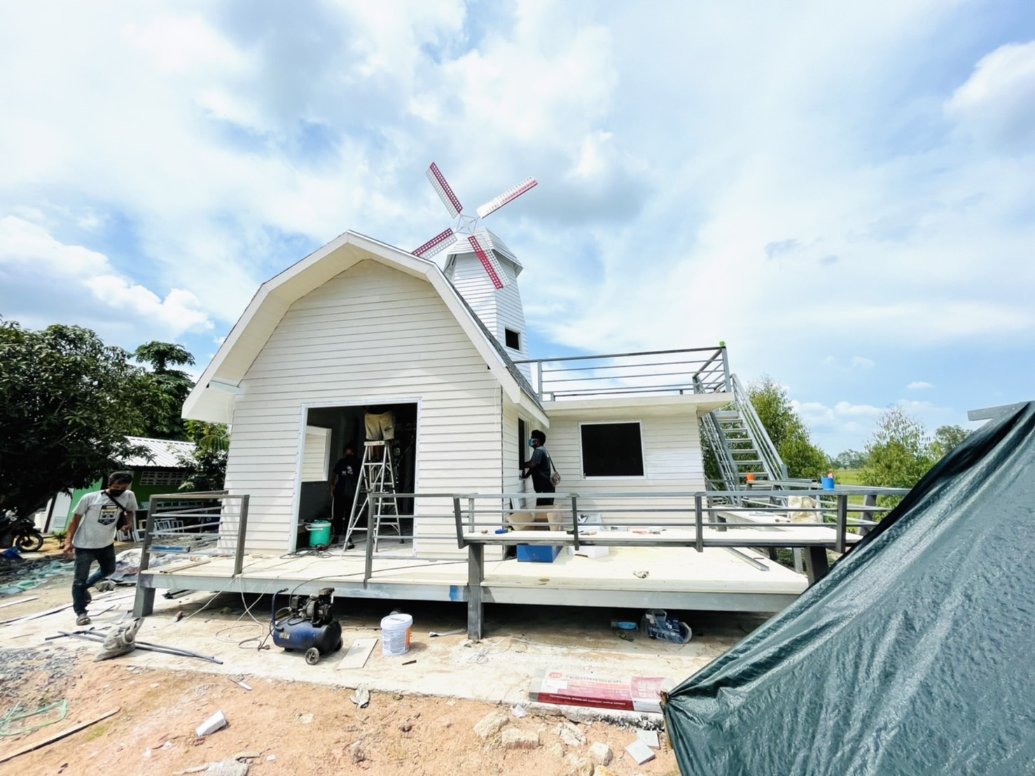 บ้านกังหันลม ขนาดกว่า 50 ตารางเมตร ใหม่ล่าสุด กังหันหมุนได้จริง