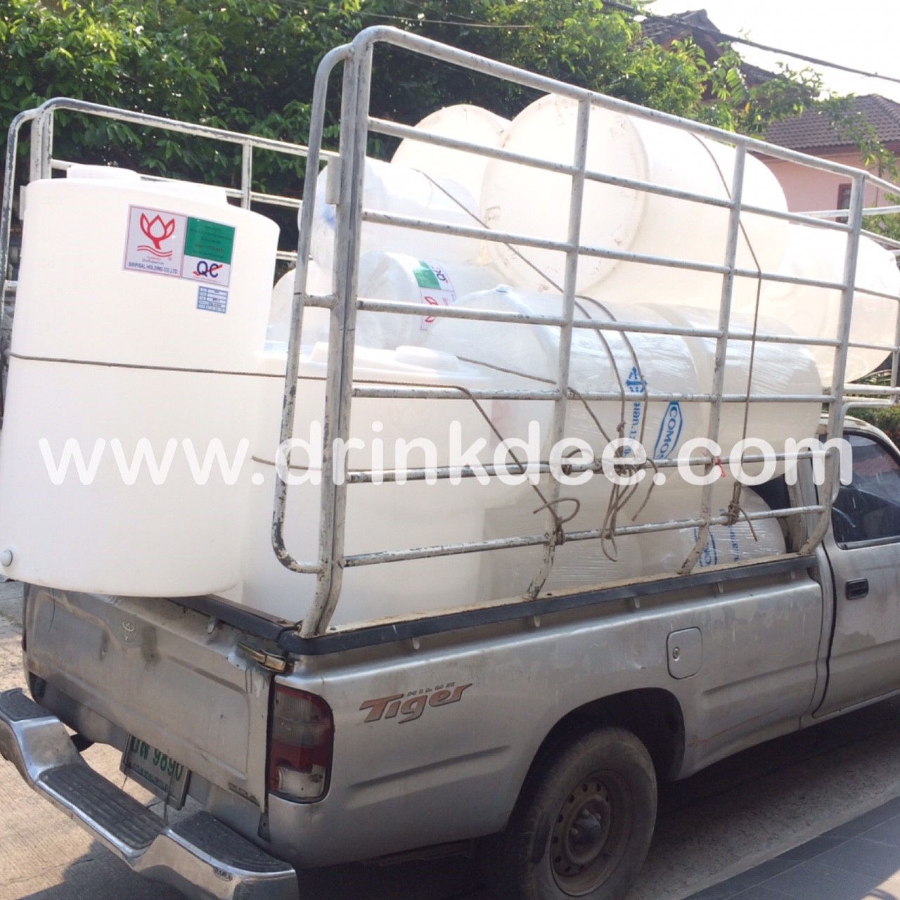 ถัง PE 300 ลิตร ผสมเคมี (โครงสแตนเลส)