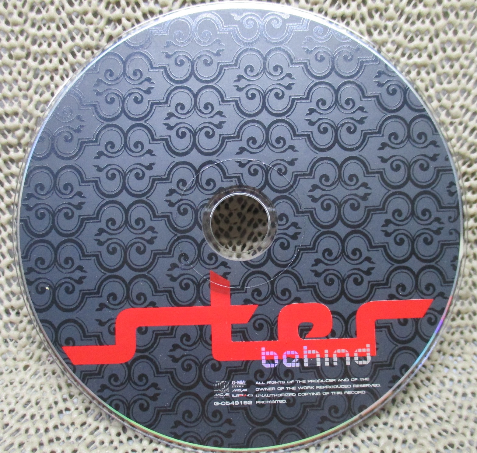 ซีดีเพลงไทยสากล STER อัลบั้ม BEHIND // ปกสวย แผ่นสวย มีรอยนิดเดียว