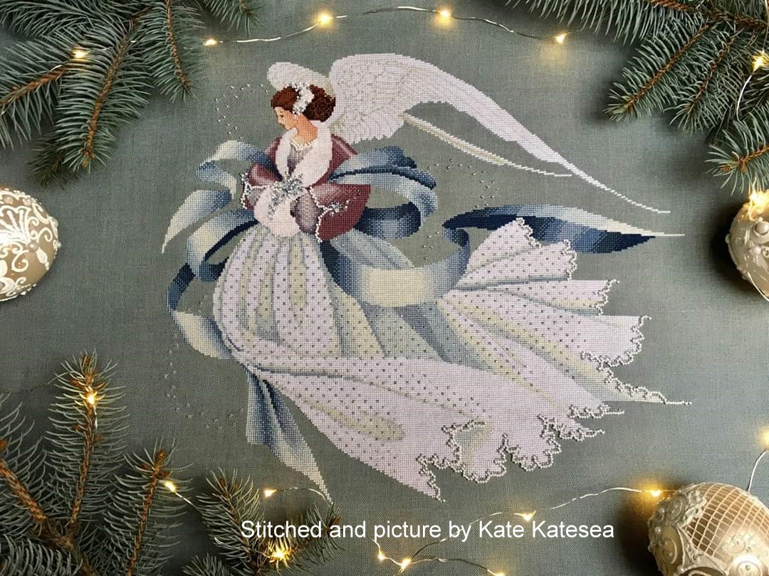 Lavender & Lace ชุดปัก Angel of Winter (ผ้าไอด้า 14 Ct.)