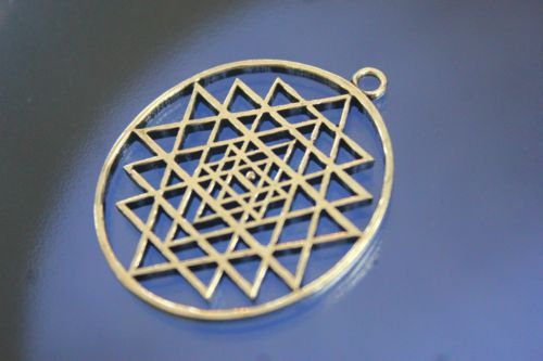 จี้ศรีจักรายันตรา (Sri Chakra Yantram)