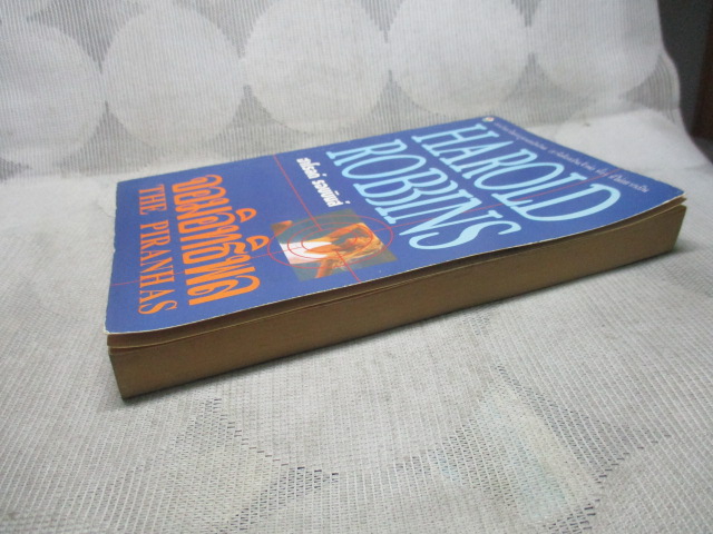 จอมอิทธิพล THE PIRANHAS โดย ฮาโรลด์ รอบบินส์