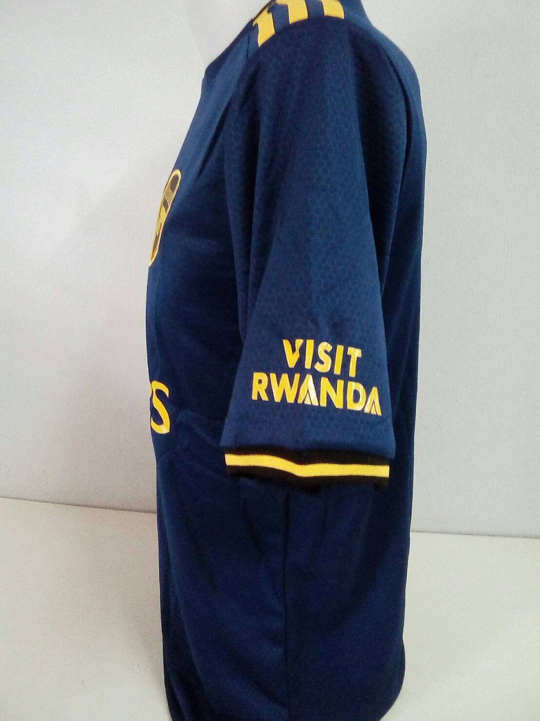 ชุดฟุตบอลอาร์เซนอล เยือนกรม ฤดูกาล 2019 - 2020